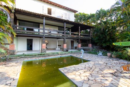 Casa de condomínio para alugar com 700m², 4 quartos e 4 vagasPiscina