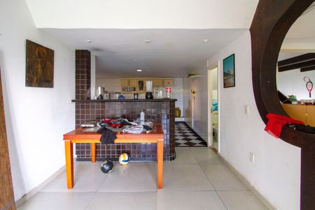 Casa de condomínio para alugar com 700m², 4 quartos e 4 vagasCozinha