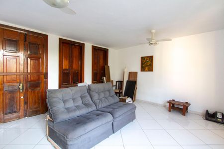 Casa de condomínio para alugar com 700m², 4 quartos e 4 vagasSala 2