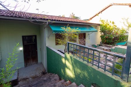 Casa de condomínio para alugar com 700m², 4 quartos e 4 vagasEntrada