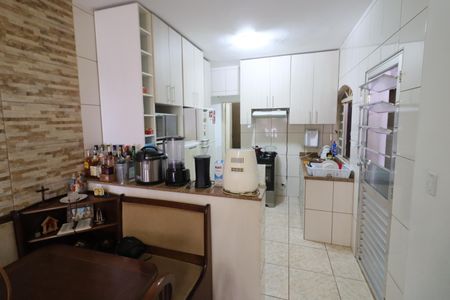 Casa à venda com 276m², 3 quartos e 3 vagasSala