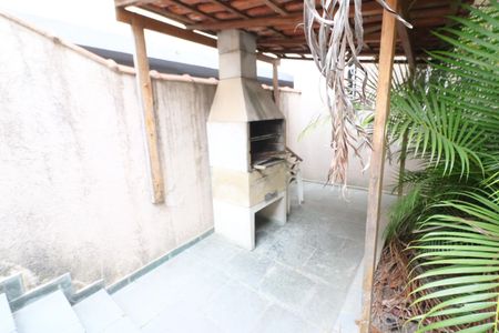 Casa à venda com 276m², 3 quartos e 3 vagasQuintal