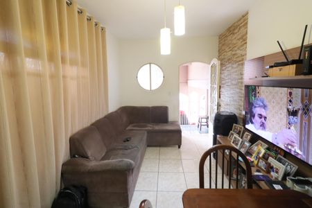 Sala de casa à venda com 3 quartos, 276m² em Umuarama, Osasco
