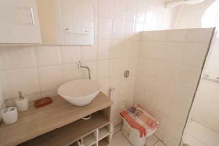 Casa à venda com 276m², 3 quartos e 3 vagasBanheiro 2