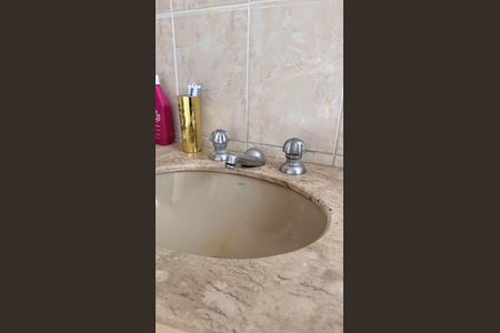 Casa à venda com 101m², 2 quartos e 3 vagasBanheiro