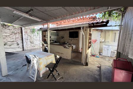 Casa à venda com 101m², 2 quartos e 3 vagasÁrea externa