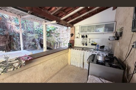 Casa à venda com 101m², 2 quartos e 3 vagasÁrea externa