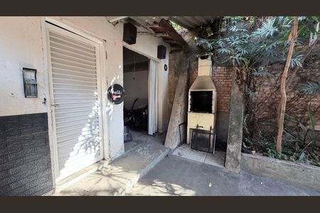 Casa à venda com 101m², 2 quartos e 3 vagasÁrea externa