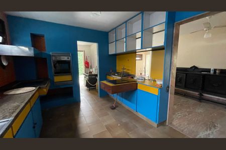 Casa para alugar com 350m², 6 quartos e 3 vagasCozinha