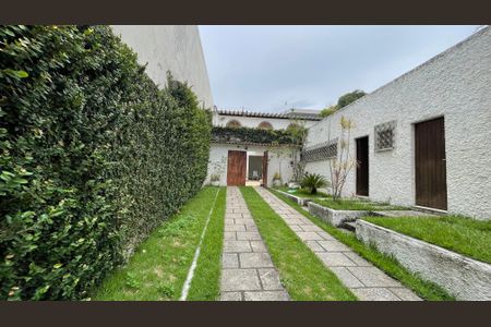 Casa para alugar com 350m², 6 quartos e 3 vagasÁrea externa