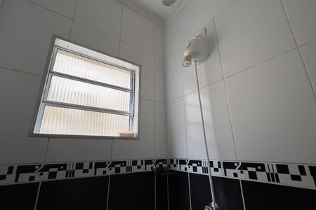 Casa à venda com 180m², 2 quartos e sem vagaBanheiro Social