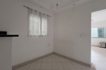 Casa à venda com 180m², 2 quartos e sem vagaCozinha e Área de Serviço
