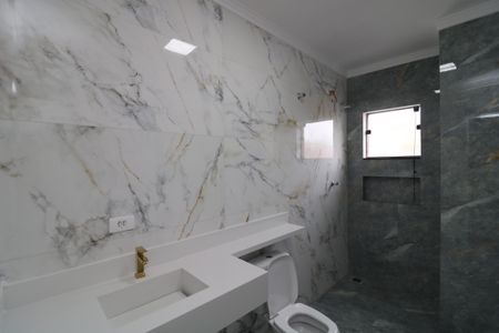 Casa à venda com 110m², 3 quartos e 2 vagasBanheiro da Suíte