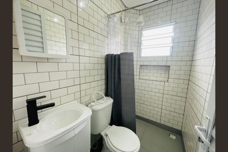 Studio para alugar com 22m², 1 quarto e sem vaga Studio para alugar com 22m², 1 quarto e sem vagaBanheiro Social