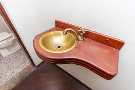 Casa à venda com 200m², 4 quartos e 3 vagasBanheiro Social 2