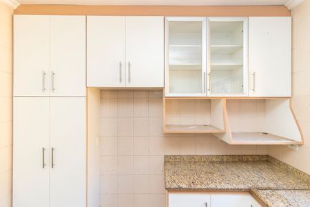 Casa à venda com 200m², 4 quartos e 3 vagasCozinha - Armários