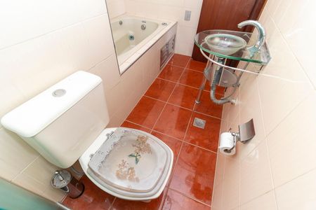 Casa à venda com 200m², 4 quartos e 3 vagasBanheiro da Suíte 1