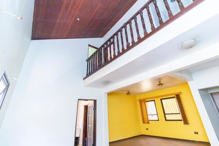 Casa à venda com 200m², 4 quartos e 3 vagasSala