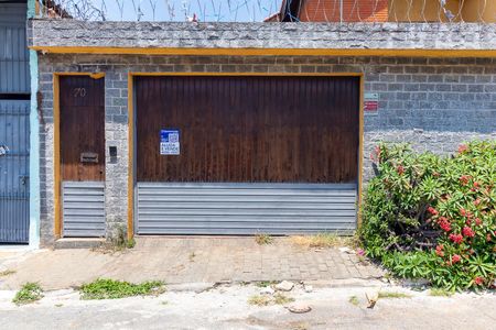 Casa à venda com 200m², 4 quartos e 3 vagasFachada