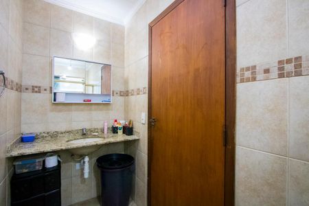 Casa à venda com 180m², 3 quartos e 4 vagasBanheiro da Suite 2