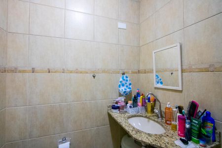 Casa à venda com 180m², 3 quartos e 4 vagasBanheiro da Suite 3