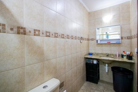 Casa à venda com 180m², 3 quartos e 4 vagasBanheiro da Suite 2