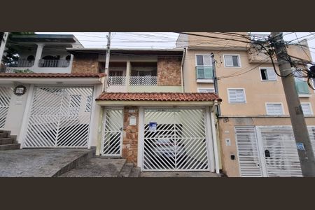 Casa à venda com 180m², 3 quartos e 4 vagasFachada
