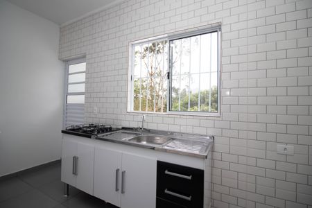 Sala/Cozinha de apartamento para alugar com 1 quarto, 21m² em Portal dos Gramados, Guarulhos