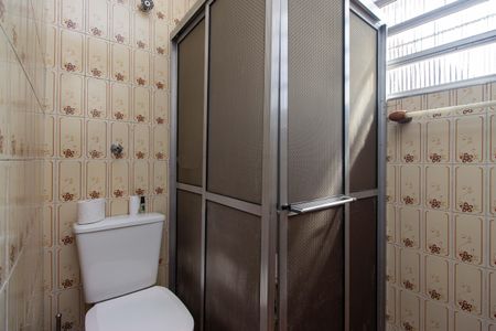 Casa à venda com 150m², 3 quartos e 2 vagas Casa à venda com 150m², 3 quartos e 2 vagasBanheiro 1