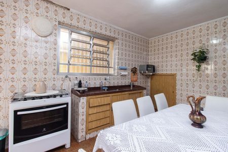 Casa à venda com 150m², 3 quartos e 2 vagas Casa à venda com 150m², 3 quartos e 2 vagasCozinha