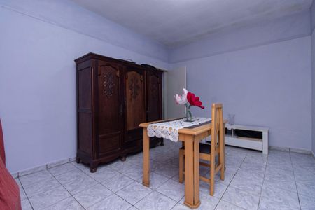 Casa à venda com 150m², 3 quartos e 2 vagas Casa à venda com 150m², 3 quartos e 2 vagasEdícula