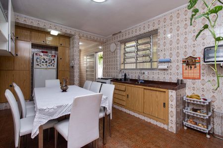 Casa à venda com 150m², 3 quartos e 2 vagas Casa à venda com 150m², 3 quartos e 2 vagasCozinha