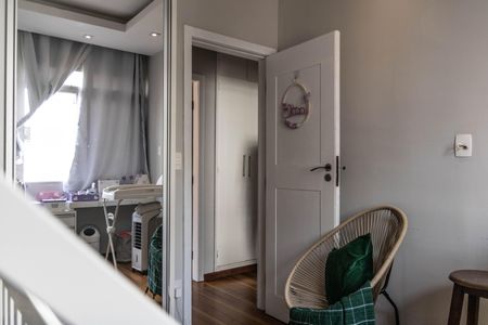 Apartamento à venda com 142m², 3 quartos e 2 vagas Apartamento à venda com 142m², 3 quartos e 2 vagasQuarto 1