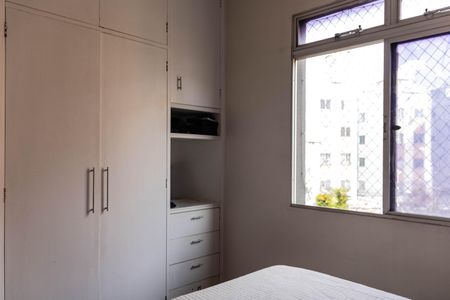 Apartamento à venda com 142m², 3 quartos e 2 vagas Apartamento à venda com 142m², 3 quartos e 2 vagasSuíte