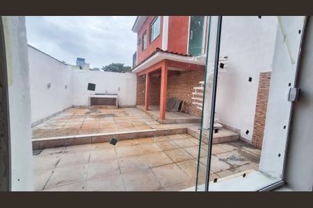 Casa à venda com 200m², 3 quartos e 4 vagasVista Quarto 2