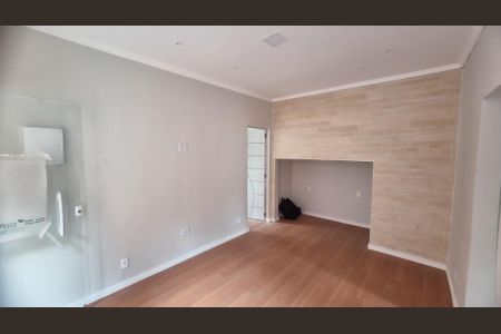 Casa à venda com 200m², 3 quartos e 4 vagasSala