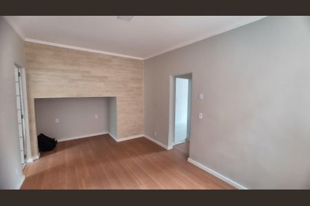 Casa à venda com 200m², 3 quartos e 4 vagasSala