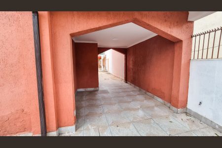 Casa à venda com 200m², 3 quartos e 4 vagasGaragem