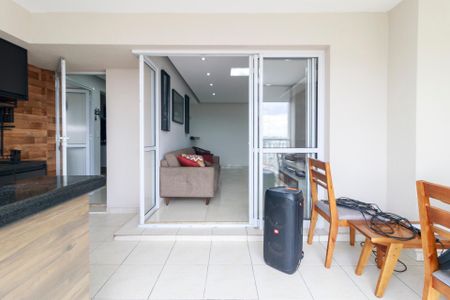 Apartamento para alugar com 100m², 3 quartos e 2 vagasSala - Varanda