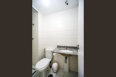 Apartamento à venda com 77m², 3 quartos e 1 vagaBanheiro da suíte