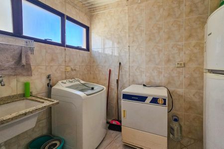 Apartamento para alugar com 154m², 4 quartos e 2 vagasÁrea de serviço