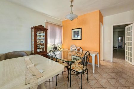 Apartamento para alugar com 154m², 4 quartos e 2 vagasSala