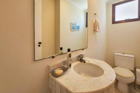 Apartamento para alugar com 154m², 4 quartos e 2 vagasLavabo