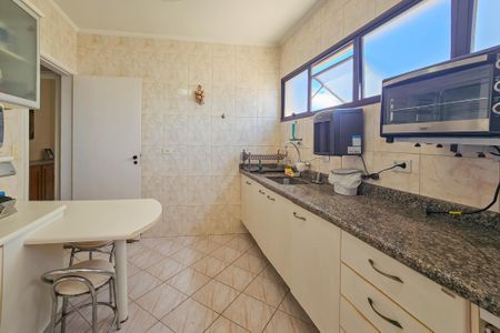 Apartamento para alugar com 154m², 4 quartos e 2 vagascozinha