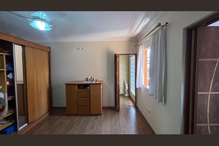 Casa para alugar com 220m², 4 quartos e 3 vagasSuíte 2