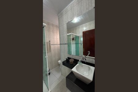 Casa para alugar com 220m², 4 quartos e 3 vagasBanheiro