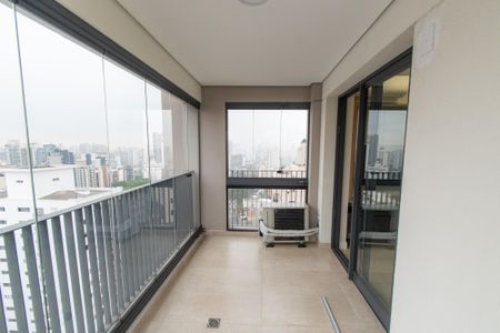 Apartamento à venda com 37m², 1 quarto e sem vaga Apartamento à venda com 37m², 1 quarto e sem vagaVaranda