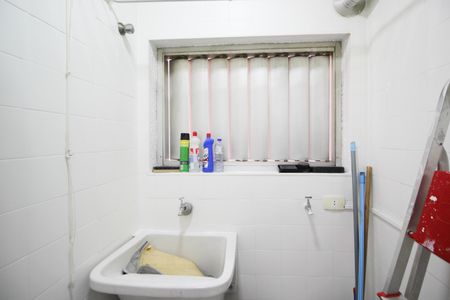 Apartamento para alugar com 70m², 2 quartos e 1 vagaÁrea de Serviço