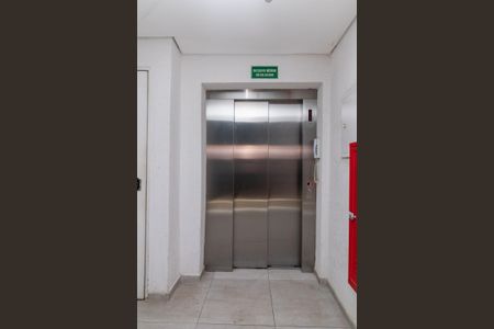 Apartamento para alugar com 45m², 2 quartos e sem vagaÁrea comum - Elevador