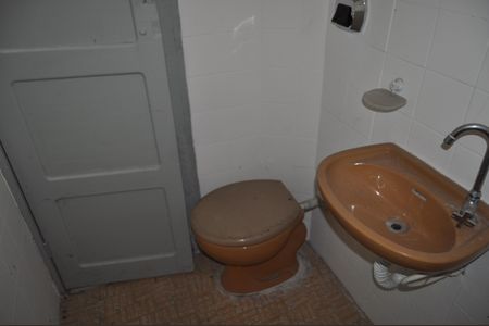 Casa à venda com 80m², 2 quartos e sem vagaBanheiro Social